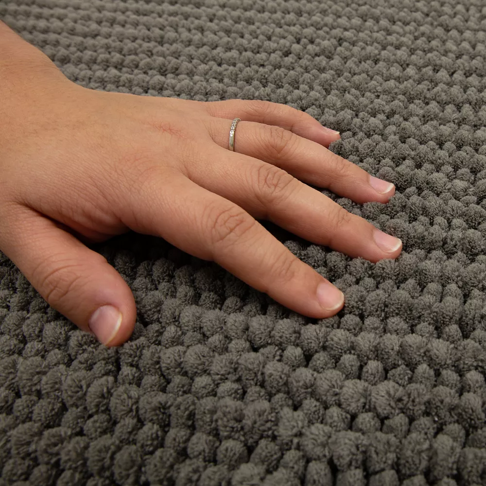 Mohawk Home Homespun Chenille Bath Runner Rug 6 Mohawk Home Homespun Chenille Bath Runner Rug - Image 4