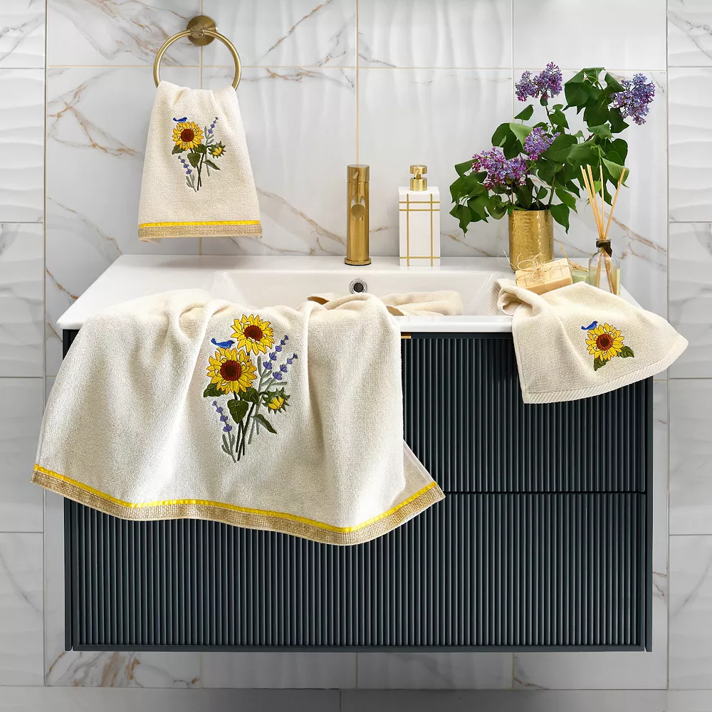 Linum Home Textiles Turkish Cotton Girasol 2-piece Embellished Fingertip Towel Set 5 Linum Home Textiles Turkish Cotton Girasol 2-piece Embellished Fingertip Towel Set - Image 3